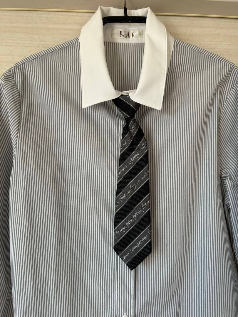 土日限定お値下げ！[ELLE en noir] エルアンノワール　卒業式　160