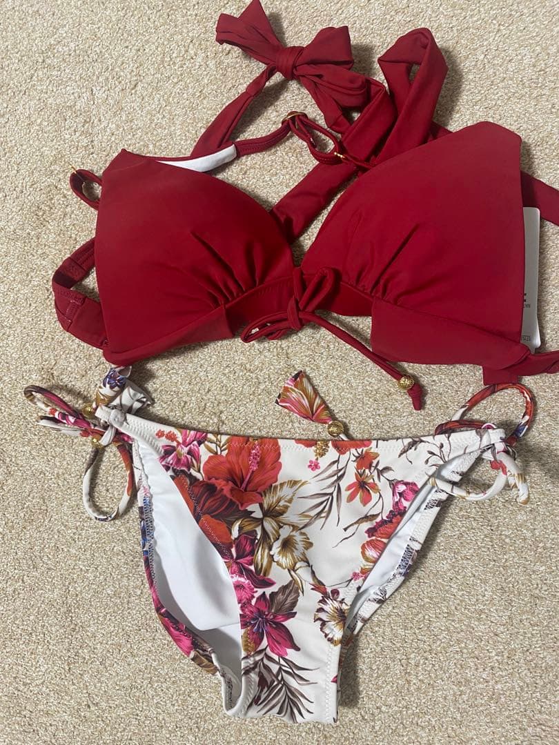 【はなちゃん】新品タグ付　三愛リゾート　ビキニ
