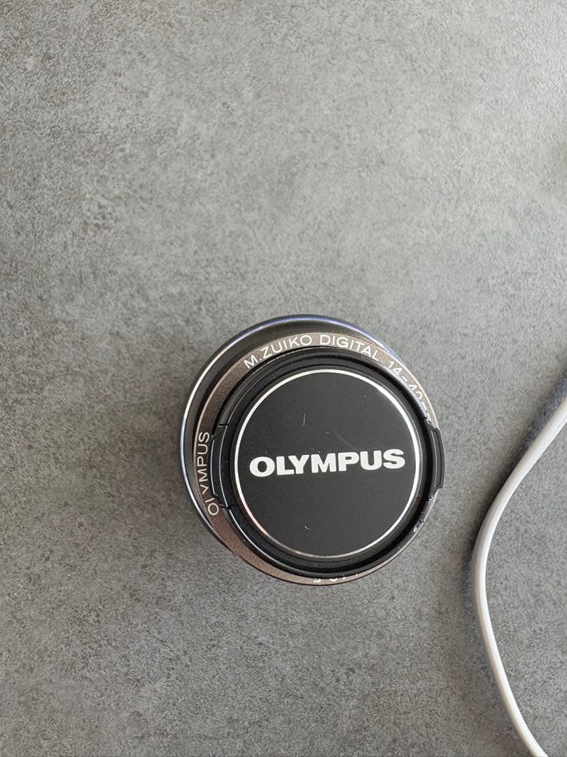 OLYMPUS OM-D E-M10 Mark IIIミラーレス一眼カメラ
