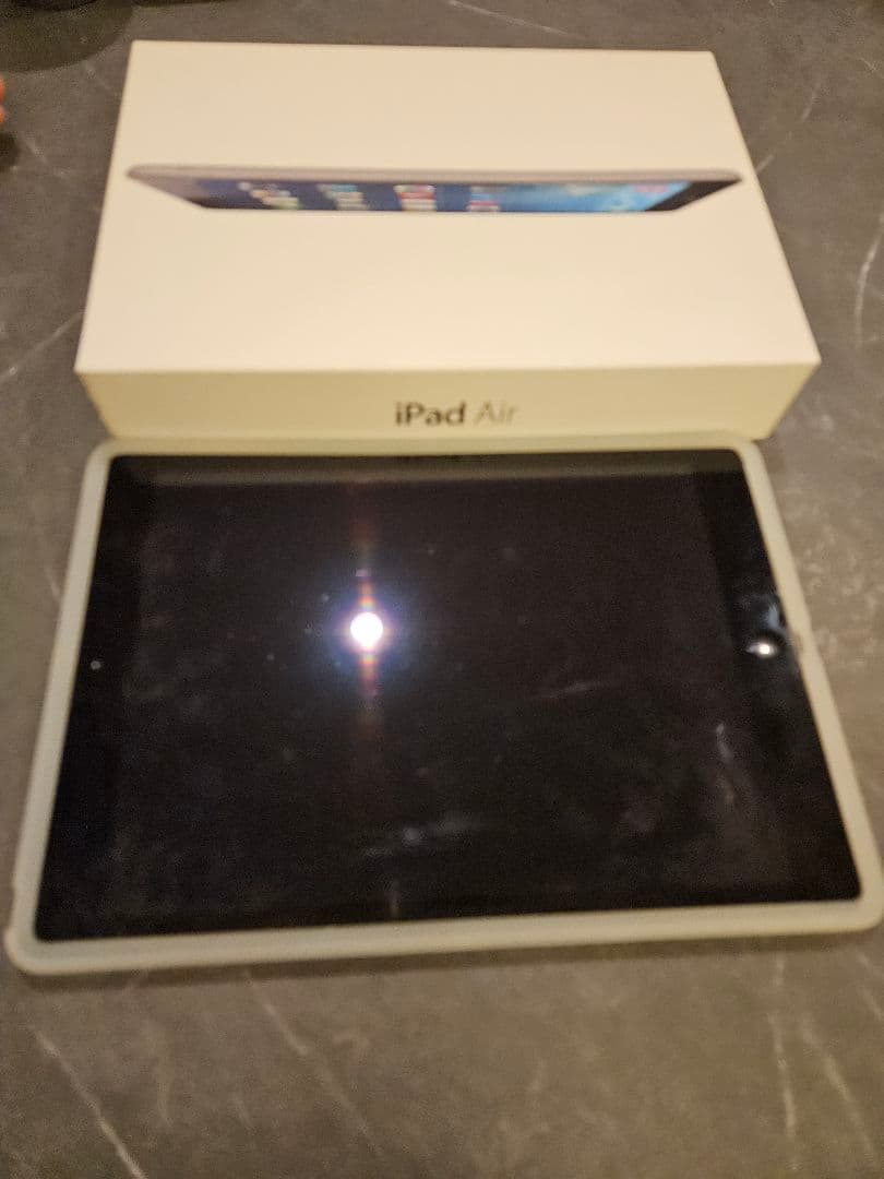 iPad Air ホワイト 本体+箱