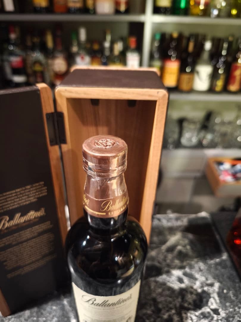 未開封バランタイン30年 木箱入り