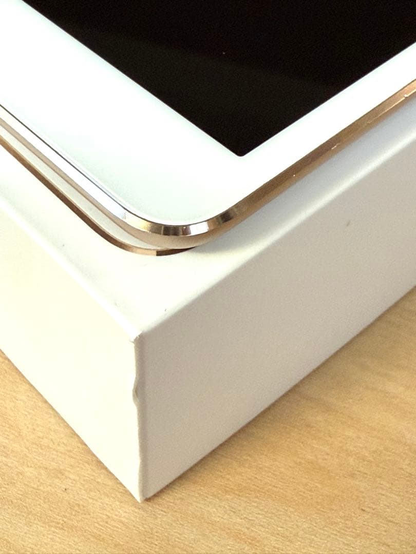 美品 iPad Pro 10.5 256GB Wi-FiGoldMPF12J/A