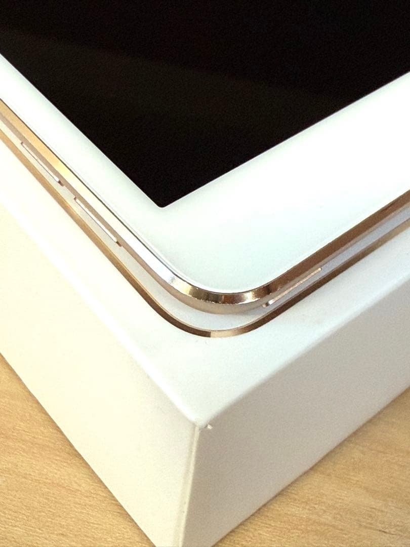 美品 iPad Pro 10.5 256GB Wi-FiGoldMPF12J/A