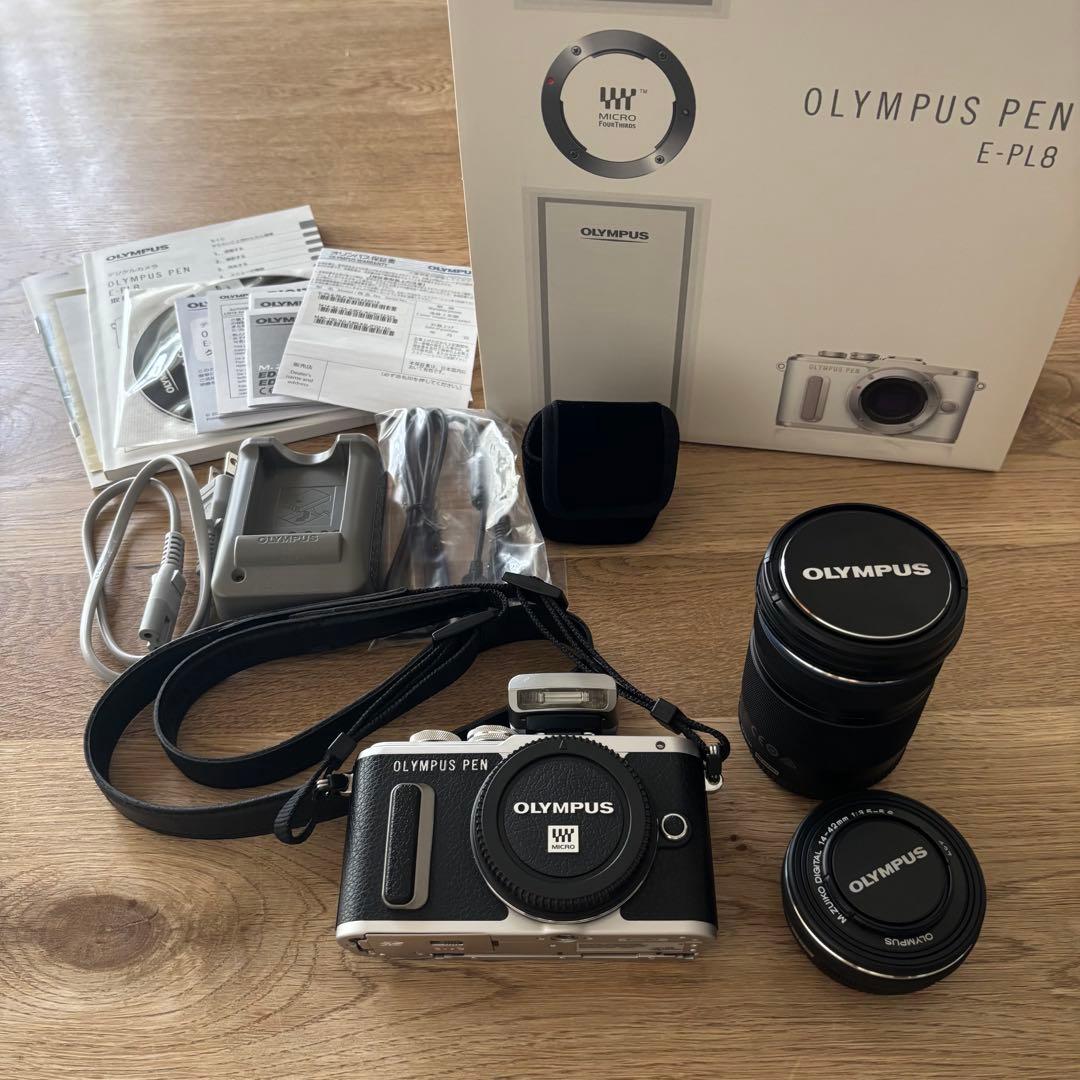 OLYMPUS PEN E-PL8 EZダブルズームキット　ブラック