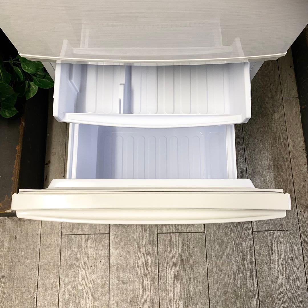 どっちも付け替えドアだから引越しでも連れてける♪2ドア冷凍冷蔵庫137L