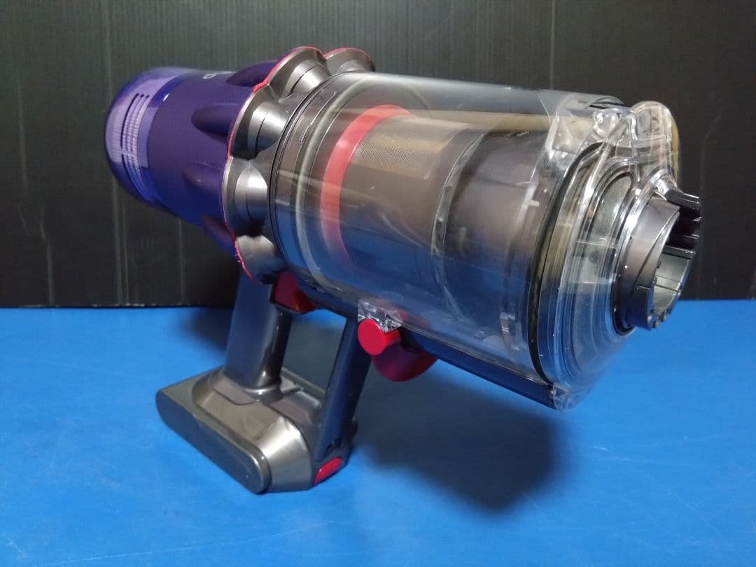 大人気モデル！dyson‼️デジタルスリムフィラフィ SV18充電スタンド付き①