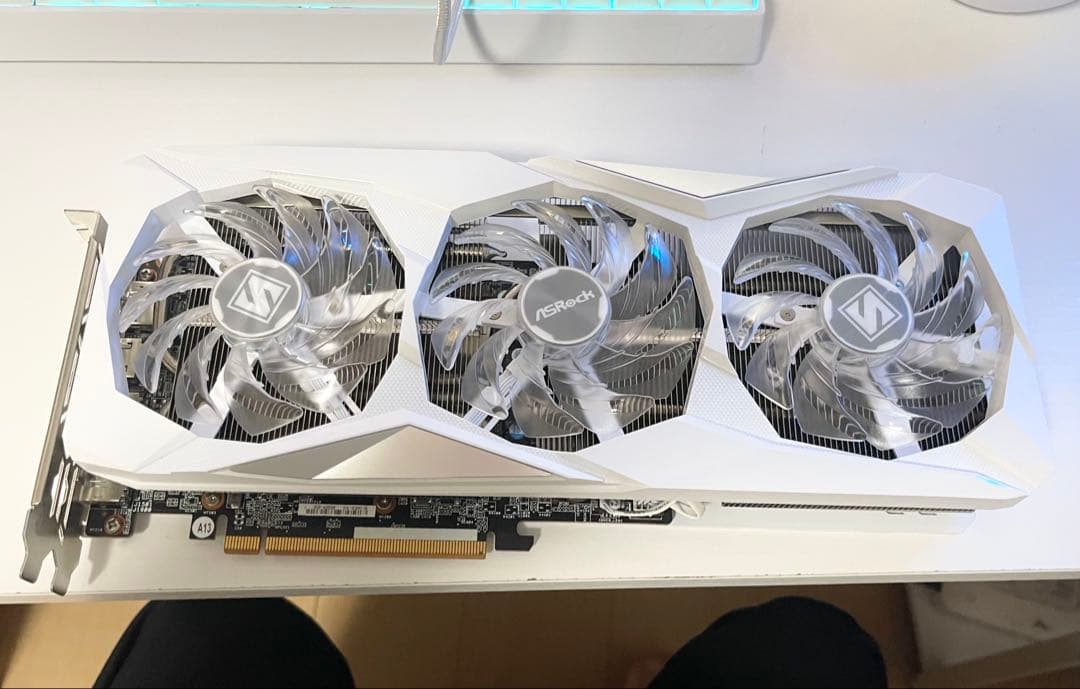 グラフィックボード・グラボ・ビデオカード ASRock Radeon RX 7600 Steel Legend 8GB