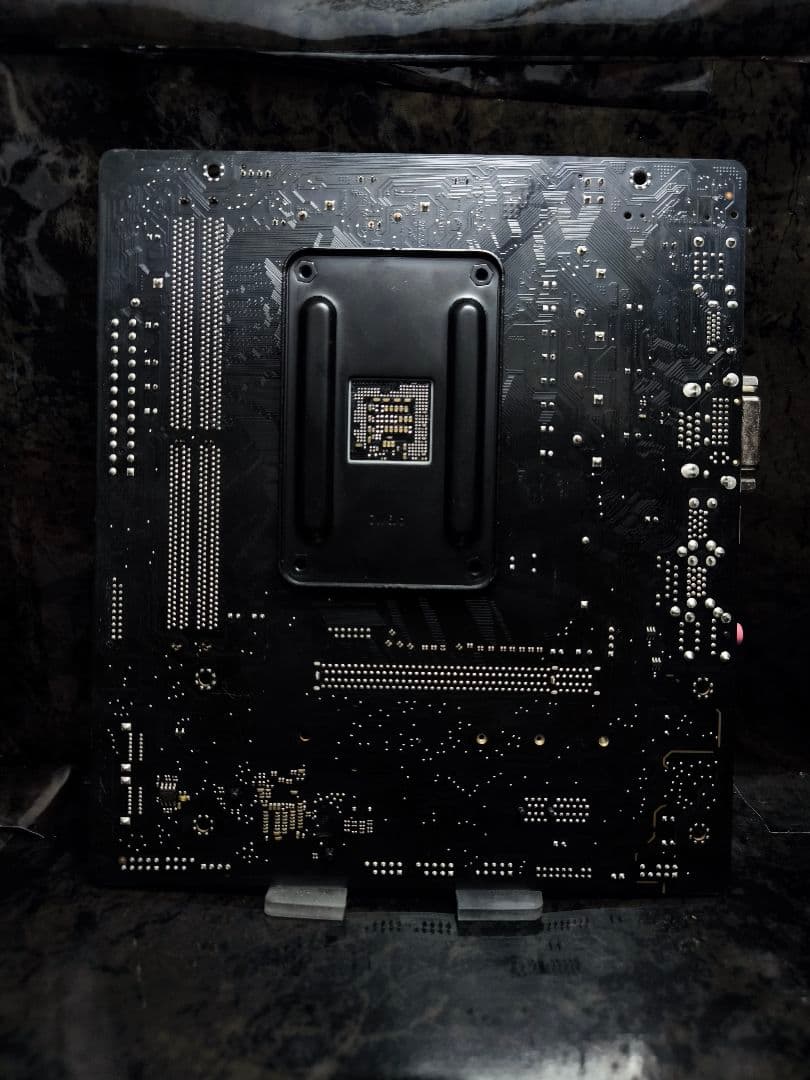 セット売り!! Ryzen5 3600+ASRock B550M-HDV 動確済