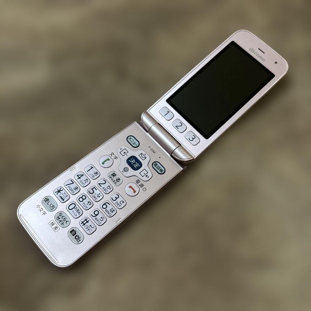 docomo らくらくホン F-01M ピンク