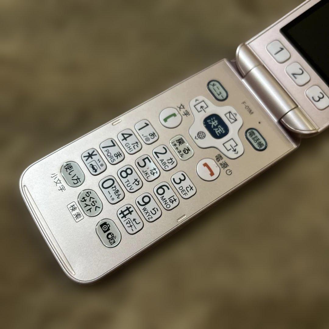 docomo らくらくホン F-01M ピンク