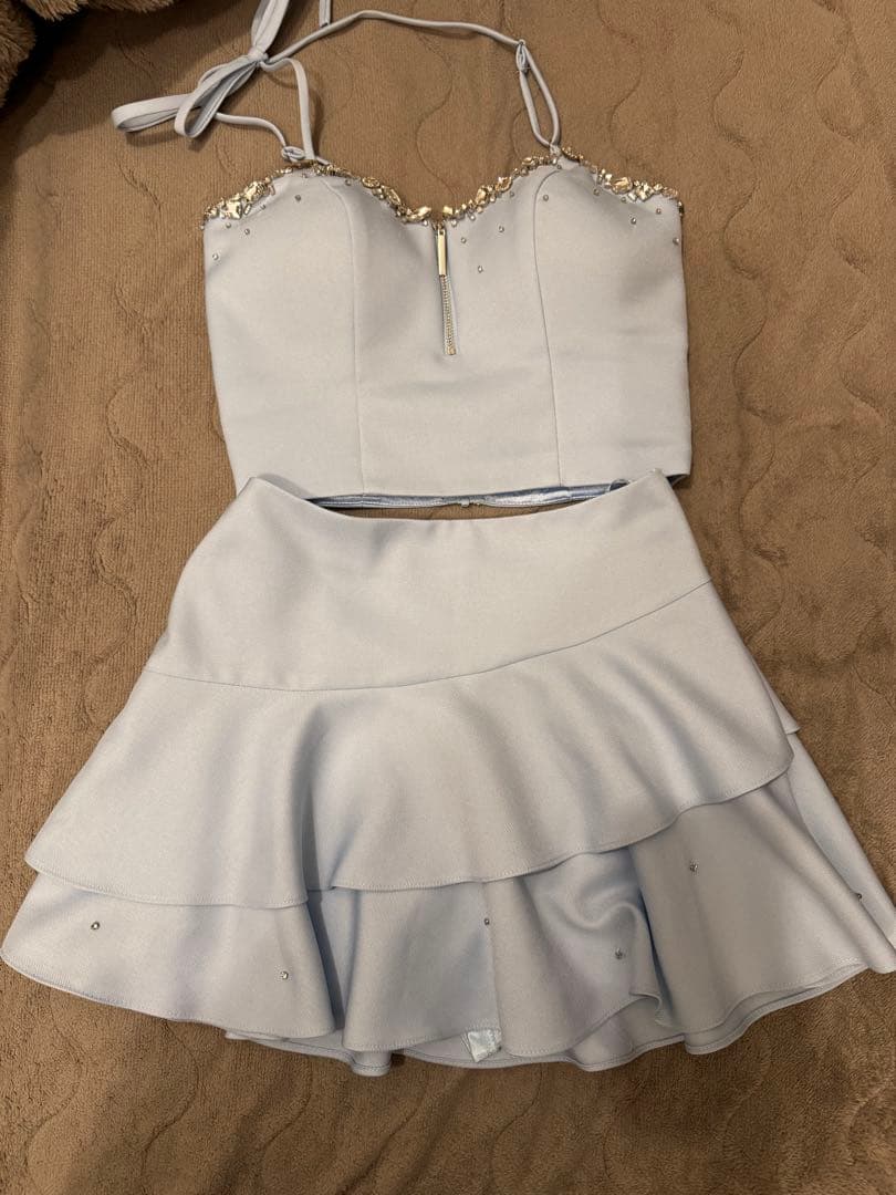 ROBE de FLEURSアシンメトリーリボンティアードフリルミニキャバドレス