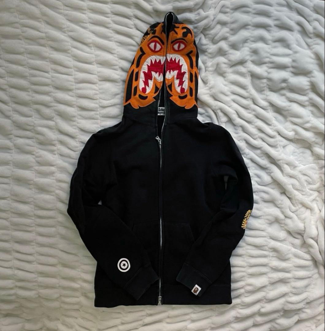 A Bathing Ape パーカー　bape