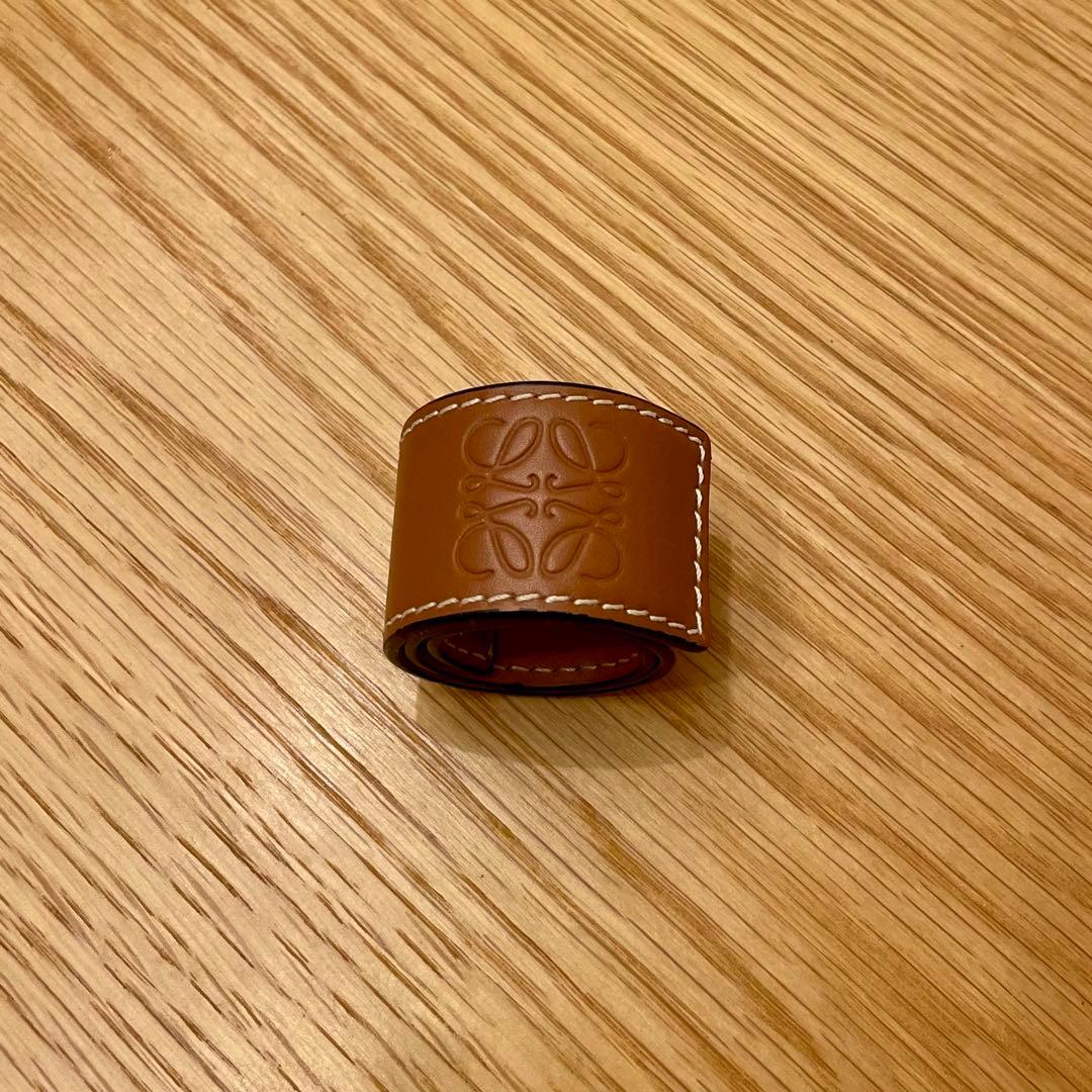 ロエベ loewe レザーバングル
