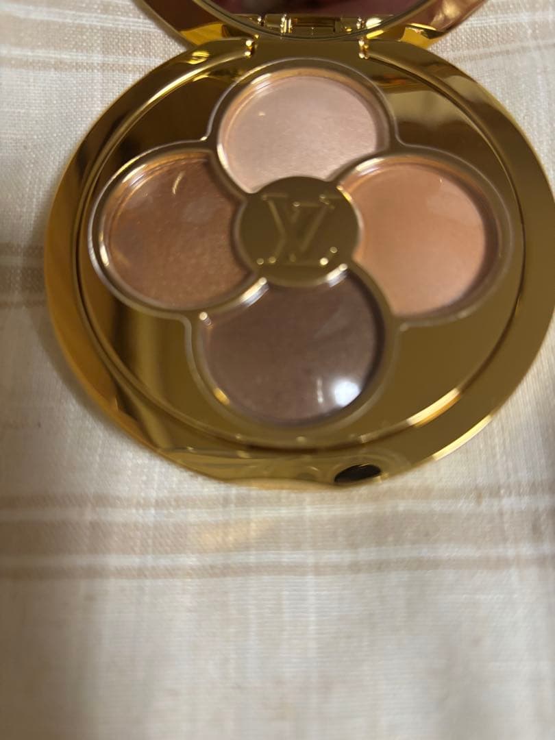 LOUIS VUITTON アイシャドウパレット LV OMBRES