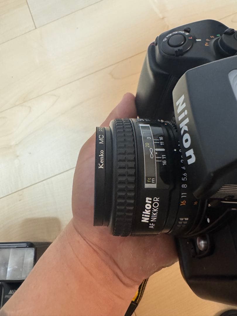 Nikon F4 カメラ