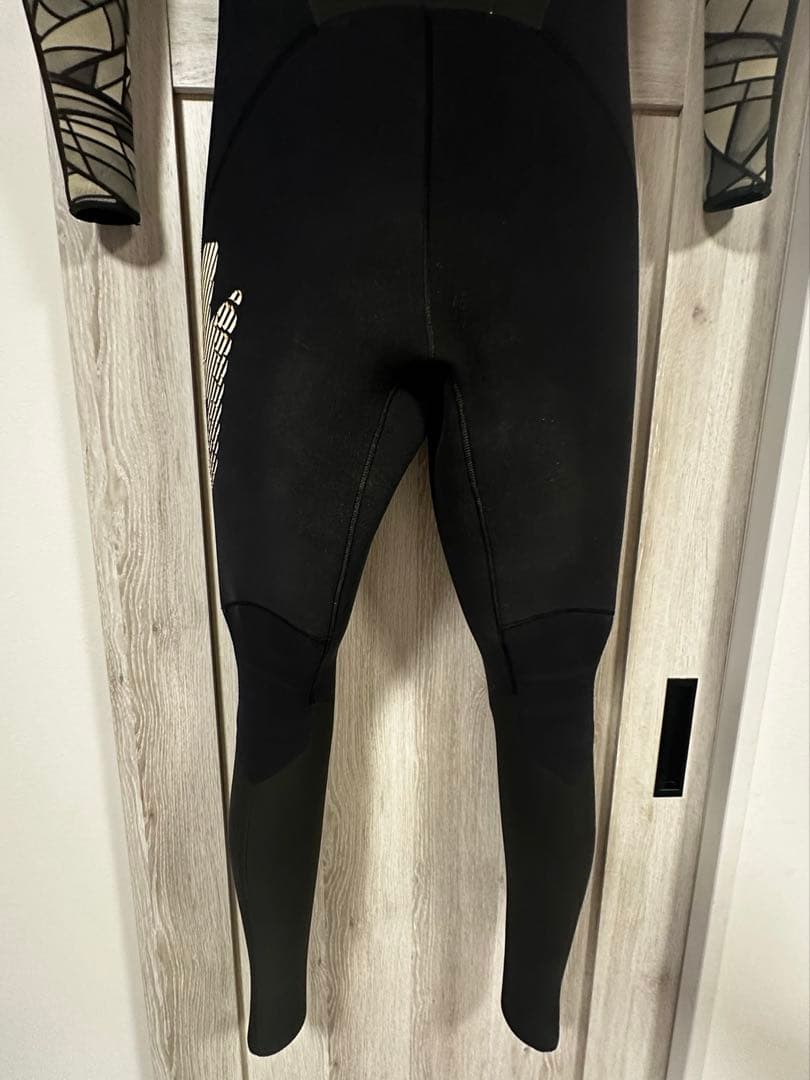 ブラック ウェットスーツ セミドライスーツ