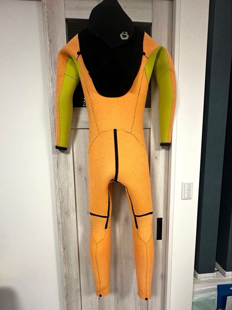ブラック ウェットスーツ セミドライスーツ