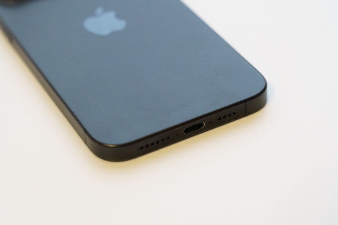 【Muzzaki】iPhone 15 Pro Max｜256GB ｜ブラッ