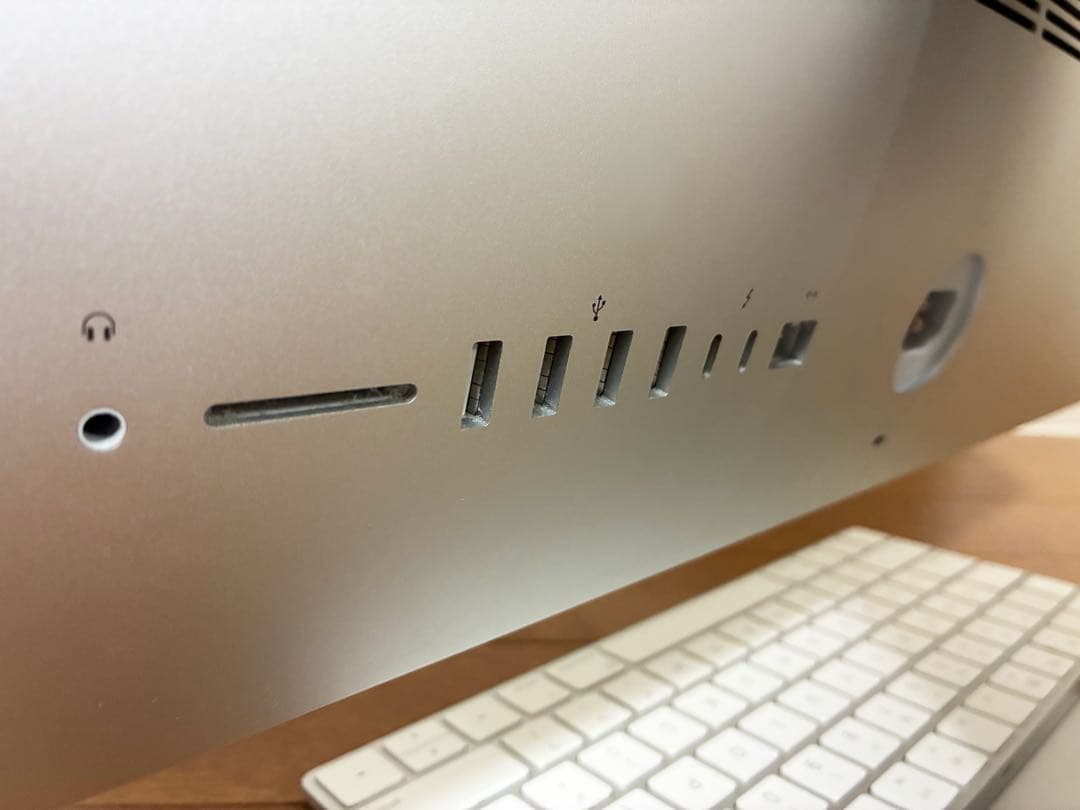 iMac 21.5インチ4K 2019/Core i3/8GB/1TB