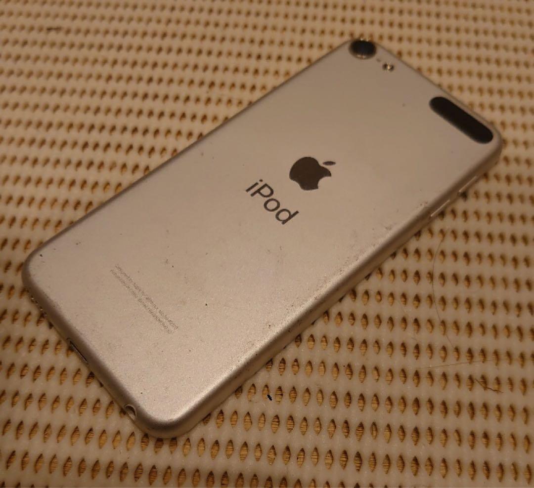 完動品iPod touch(第7世代)本体32GBシルバー送料込QM93C