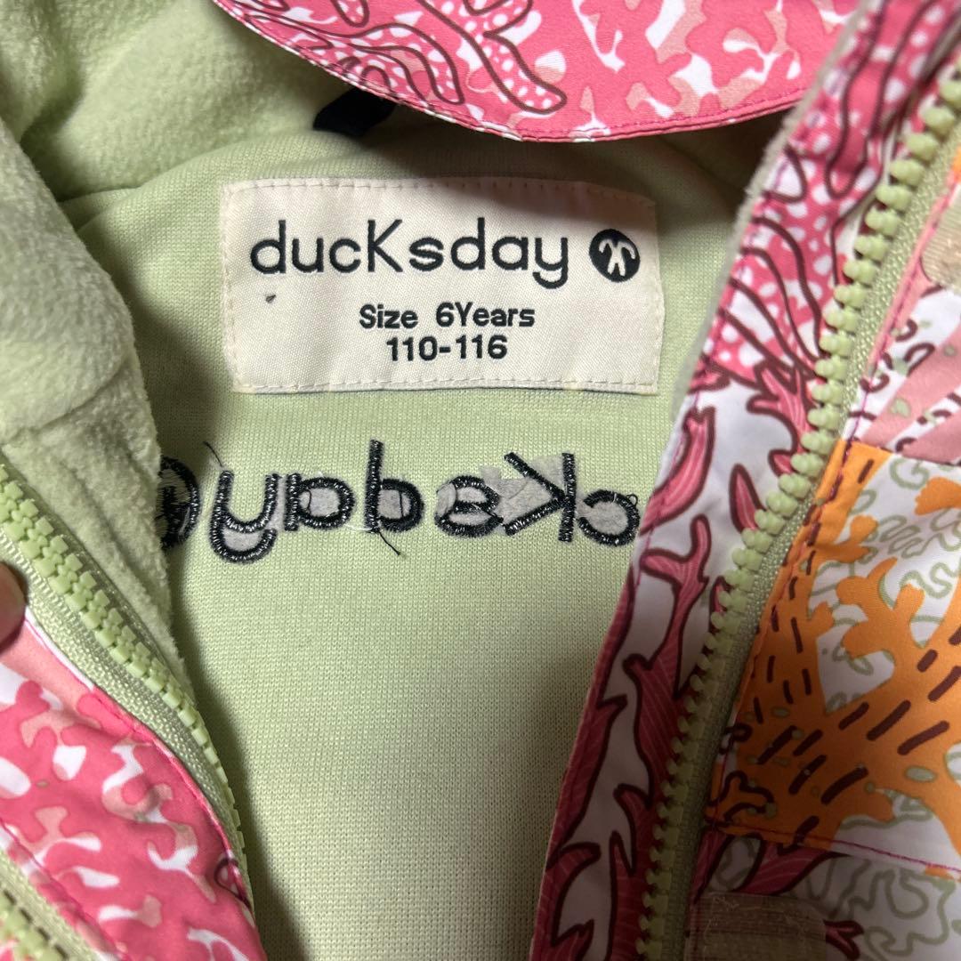 ducksday　ダックスデイ　ジュニアスキー　スノーボード　ジャケット　6y