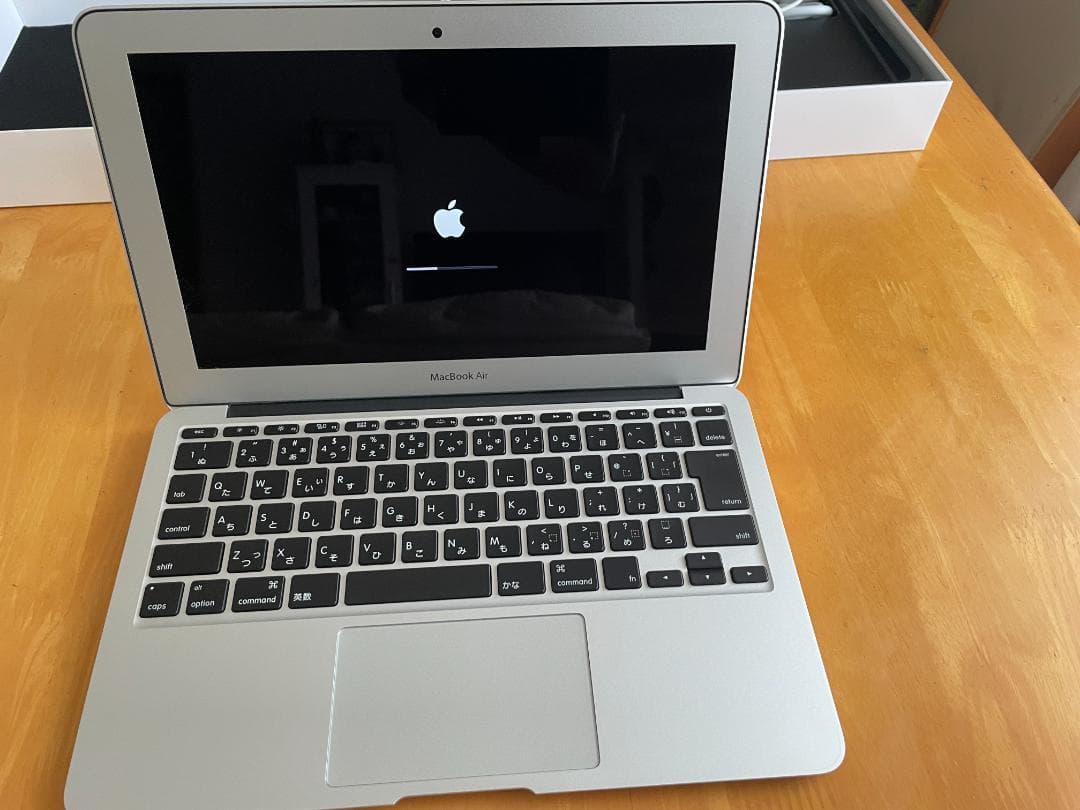 MacBook本体 MacBook Air 11inch 2015_i5/4GB/128GB