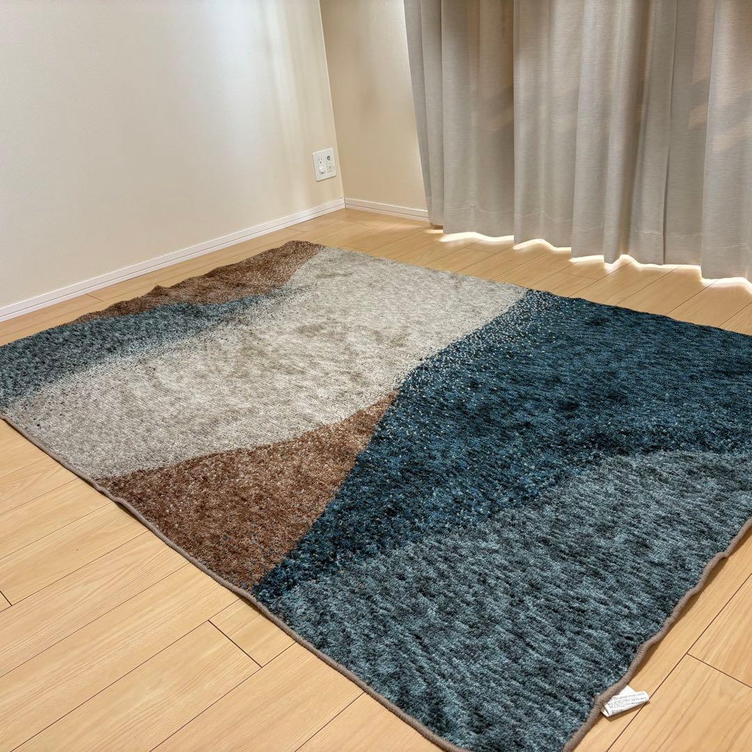 【美品】MOSTE(モステ) ラグ　140×200