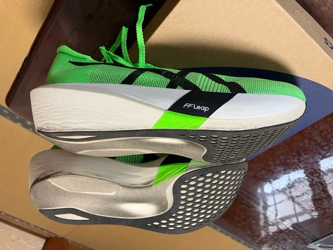 25cmアシックスメタスピード エッジ Tokyo グリーン ブラック 142g