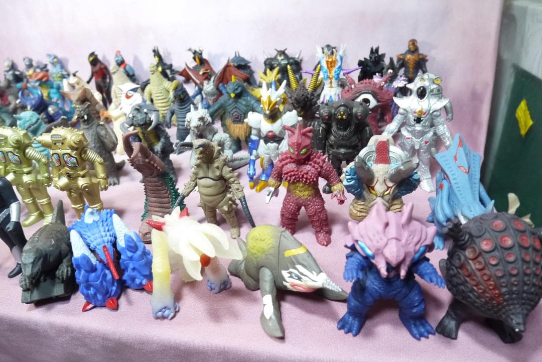 ウルトラ怪獣シリーズ500　怪獣ソフビ　83体セット