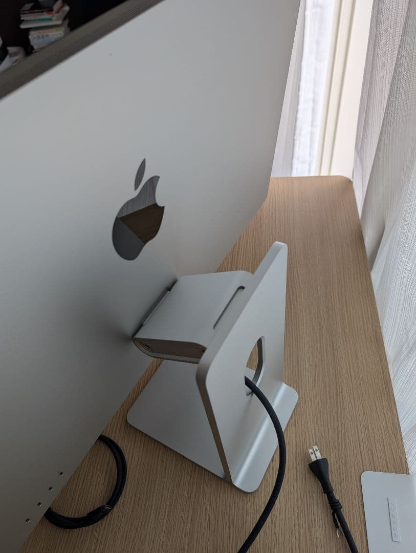 美品 apple Studio Display 標準ガラス 傾きと高さ　調整