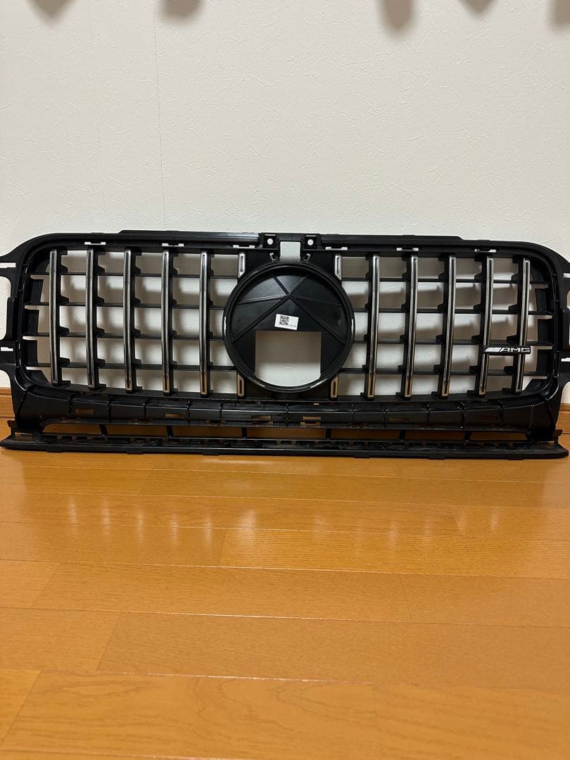 メルセデスベンツ G６３ＡＭＧ 　純正グリル　Ａ4638885300
