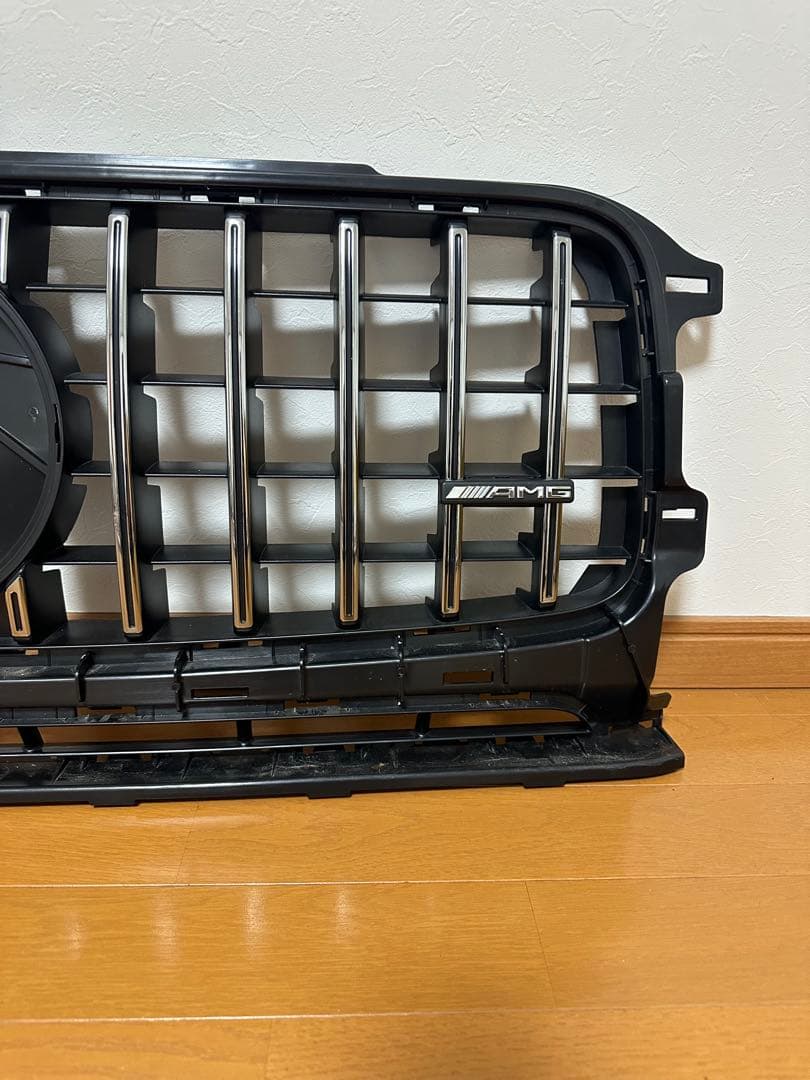 メルセデスベンツ G６３ＡＭＧ 　純正グリル　Ａ4638885300