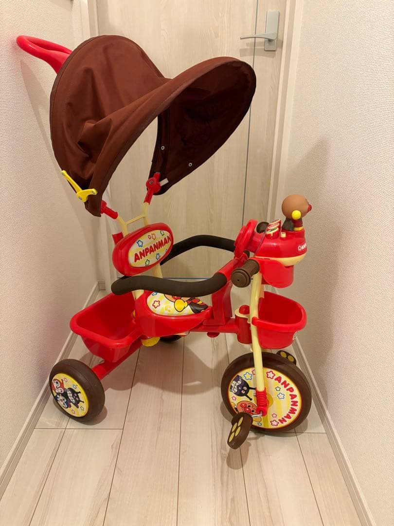 アンパンマン 三輪車 赤 日よけ付き