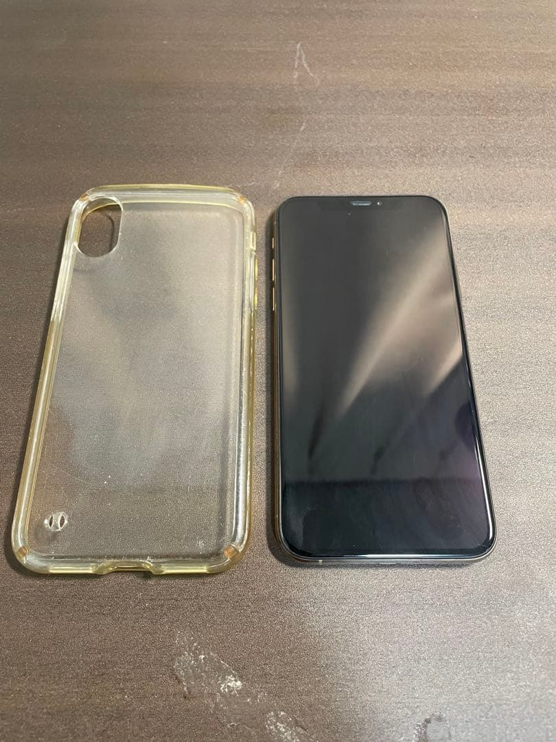 Apple iPhone Xs 64GBゴールド 本体 + ケース