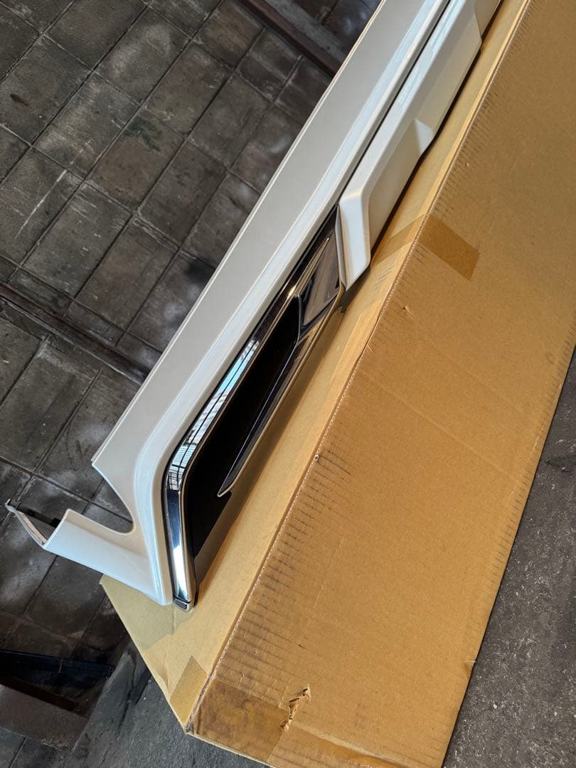 40アルファード　モデリスタ　リヤスカート