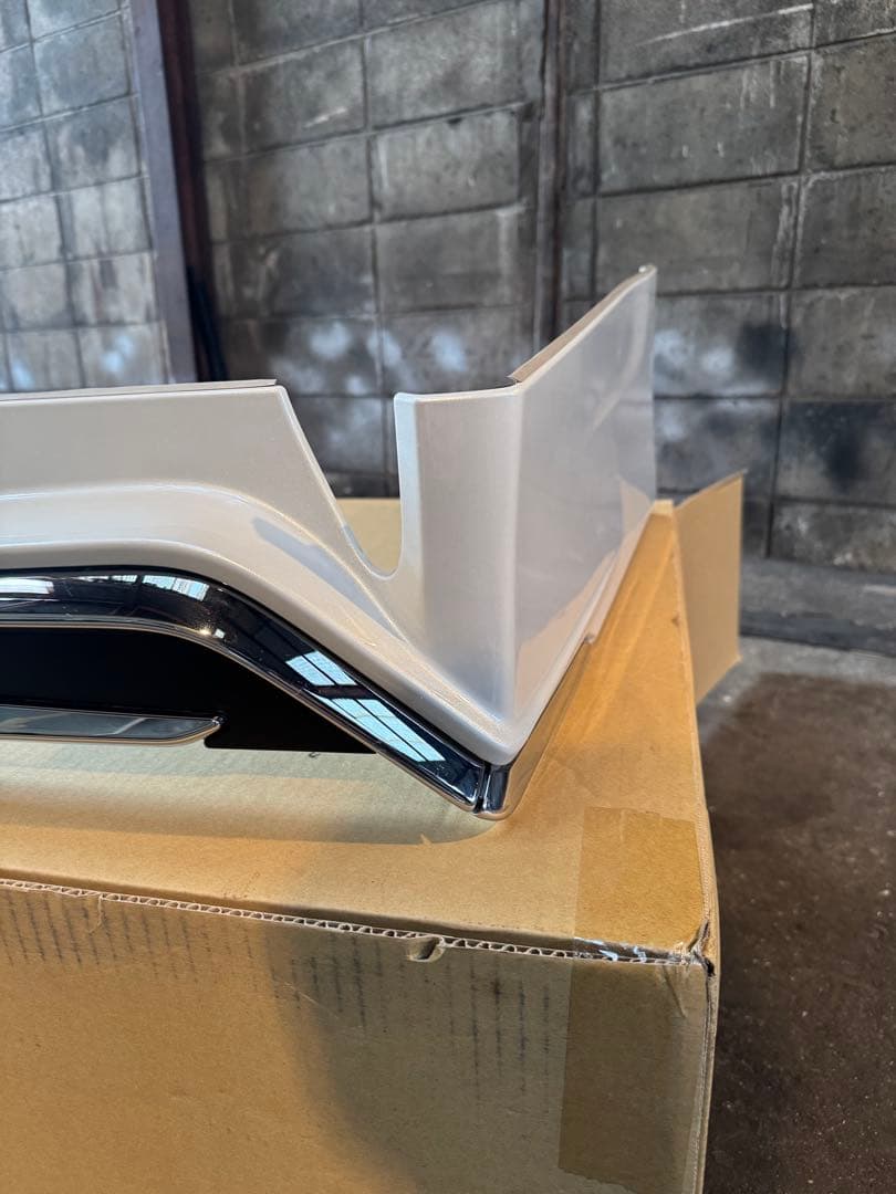 40アルファード　モデリスタ　リヤスカート