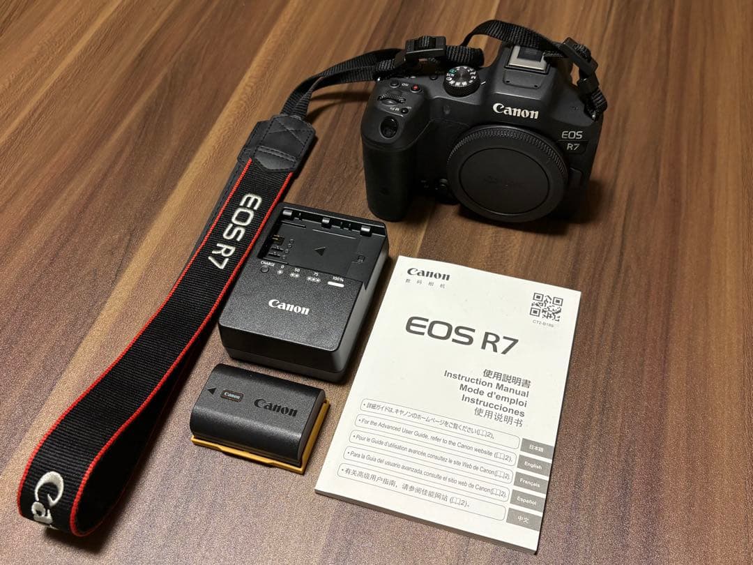 Canon EOS R7 デジタルカメラ ボディ
