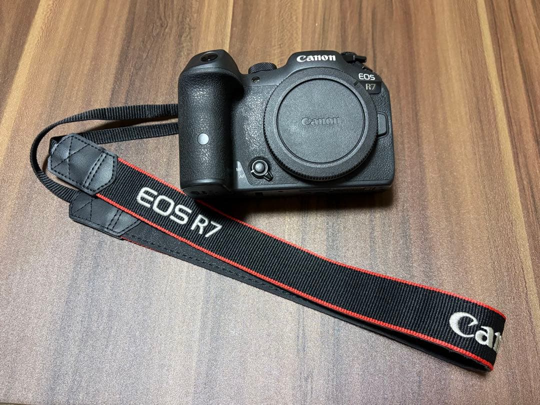 Canon EOS R7 デジタルカメラ ボディ
