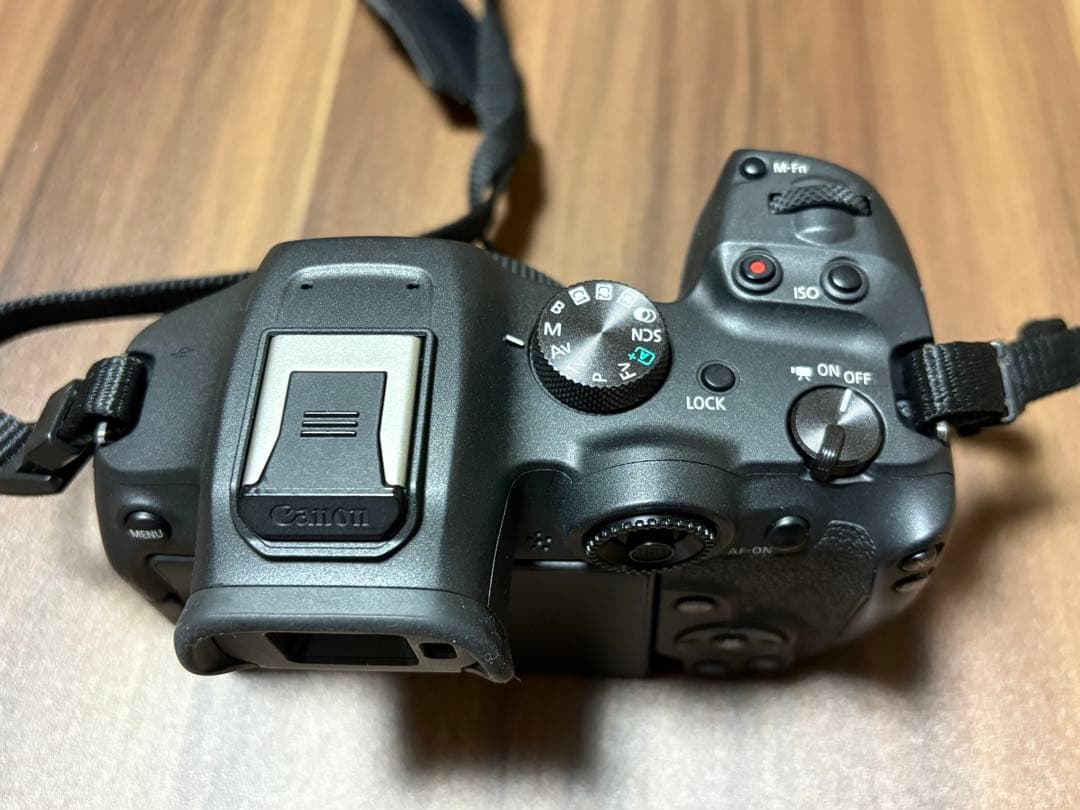 Canon EOS R7 デジタルカメラ ボディ
