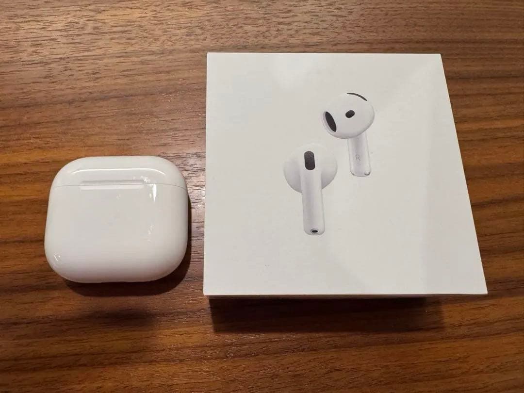 Apple AirPods4 ノイズキャンセリング機能付き　おまけ付き