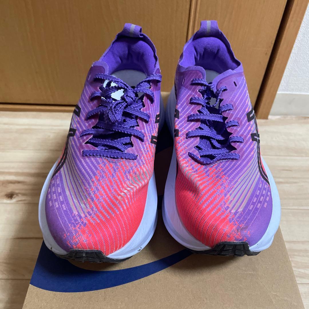 asics ランニングシューズ　24cm 箱あり
