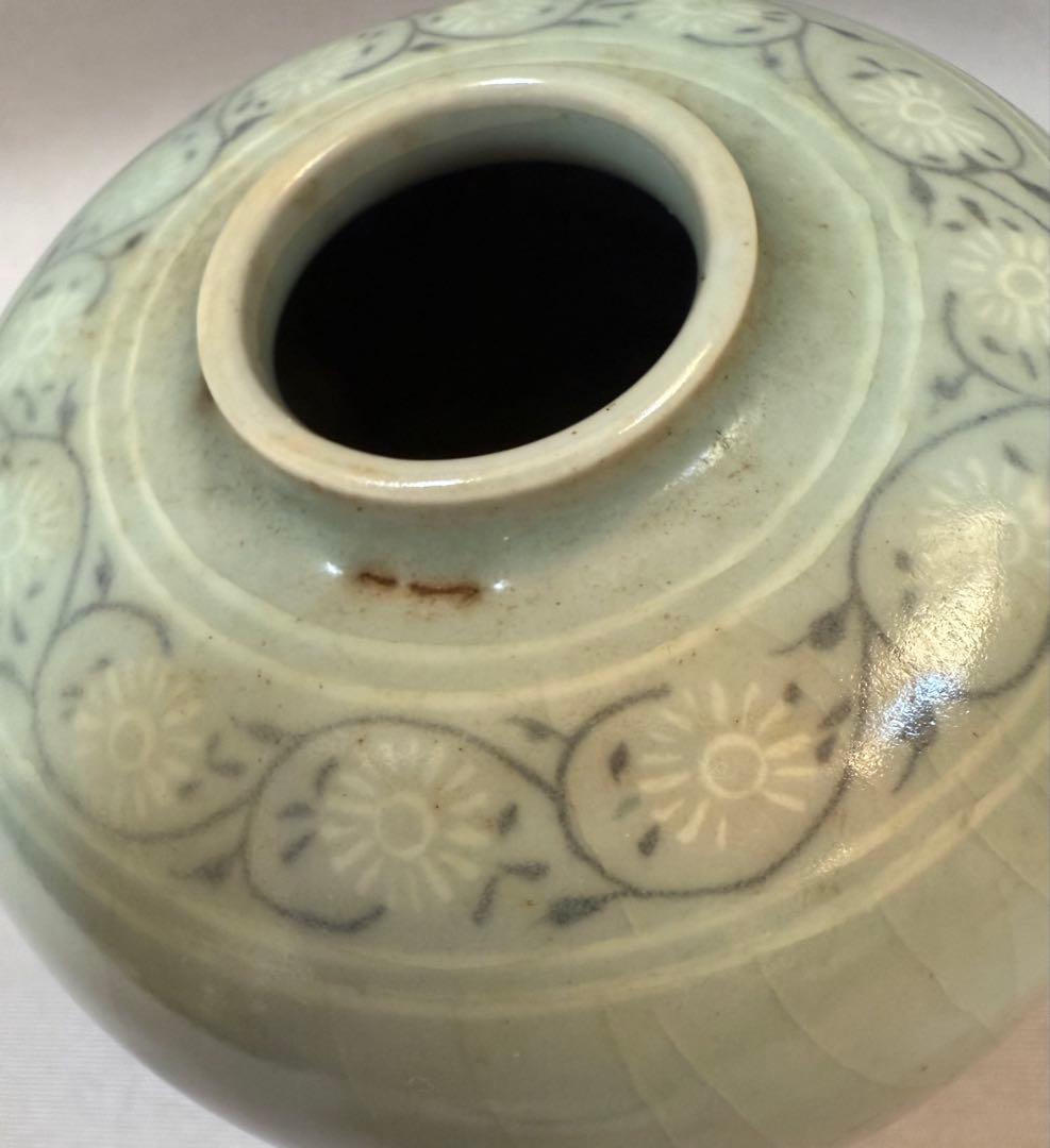 青磁　ミニ花瓶　朝鮮三和高麗焼　象嵌小た壺