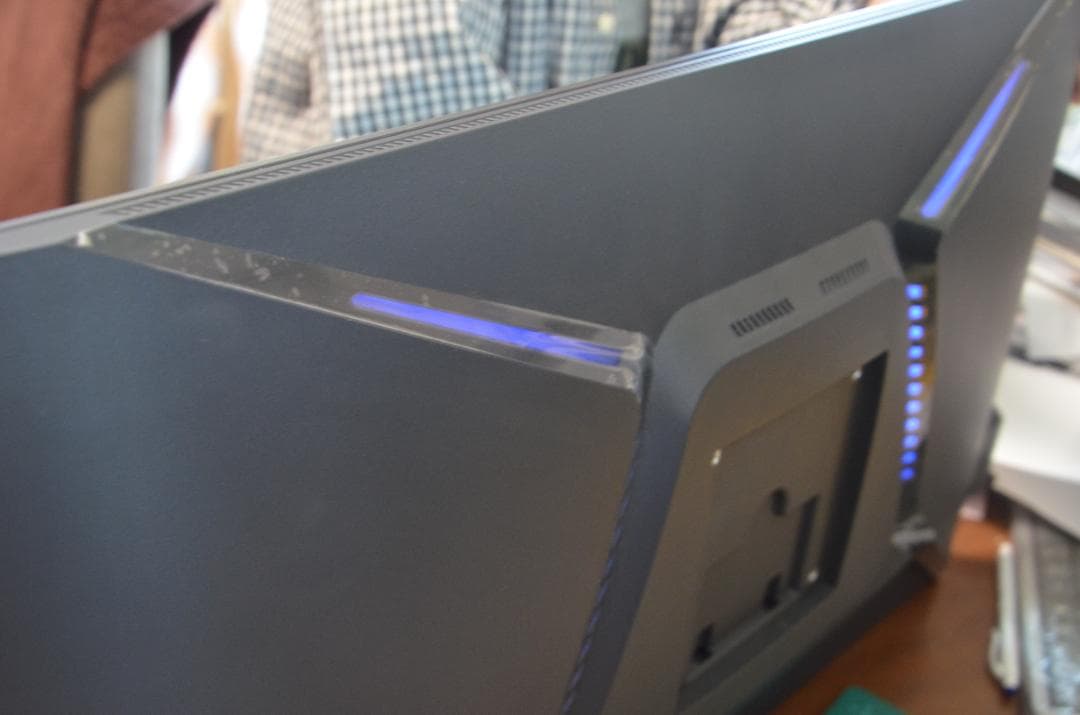 27インチ　QHD LED　ディスプレイ　モニター　【ジャンク】