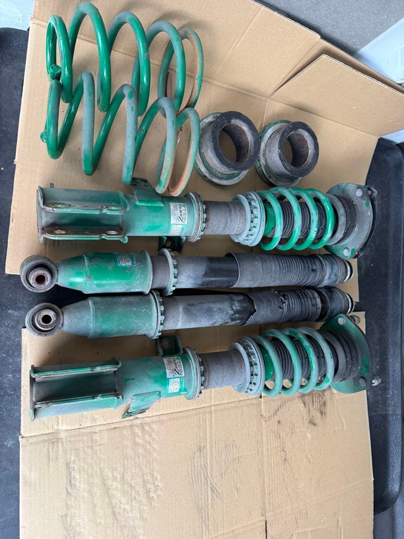 しげ　　リアのみ エスクァイアTEIN Flex Z 車高調