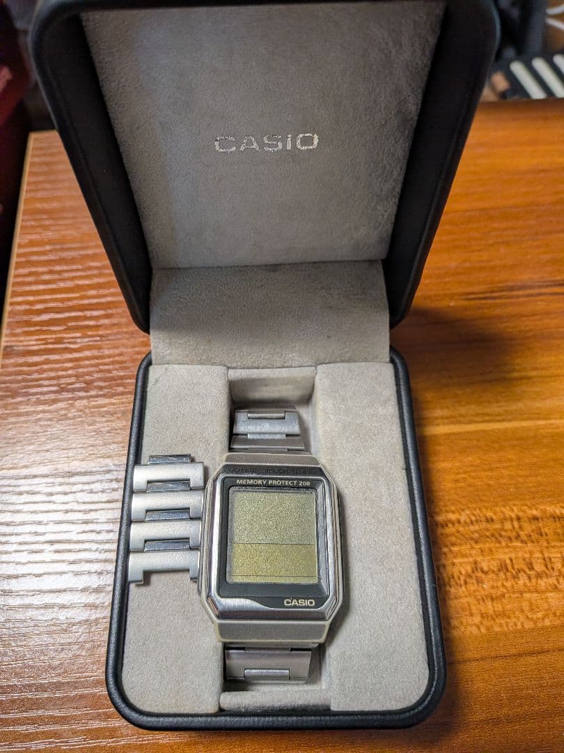 CASIO MEMORY PROTECT 200 　データバンク　腕時計
