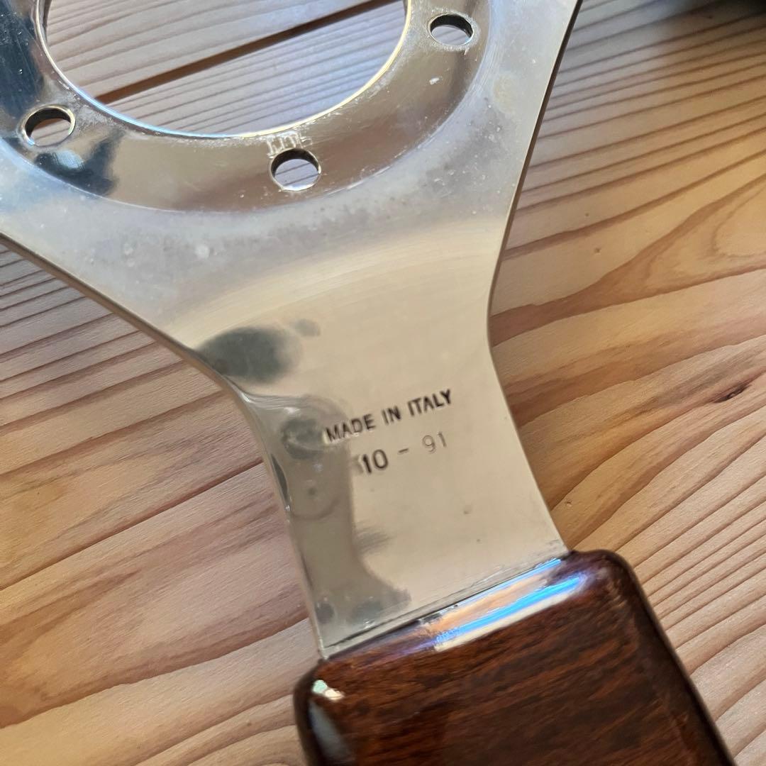 MOMO ステアリング・ハンドル本体 ウッド