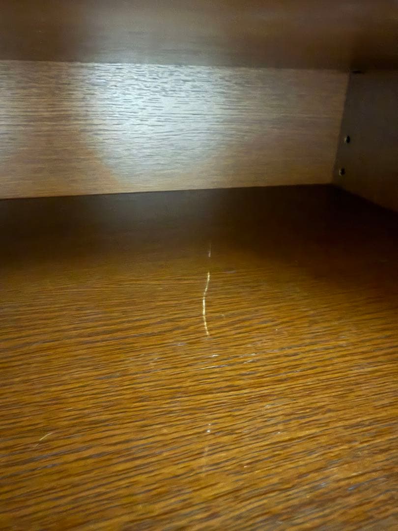 今週中のみ　木製食器棚 ガラス扉付き 収納力抜群