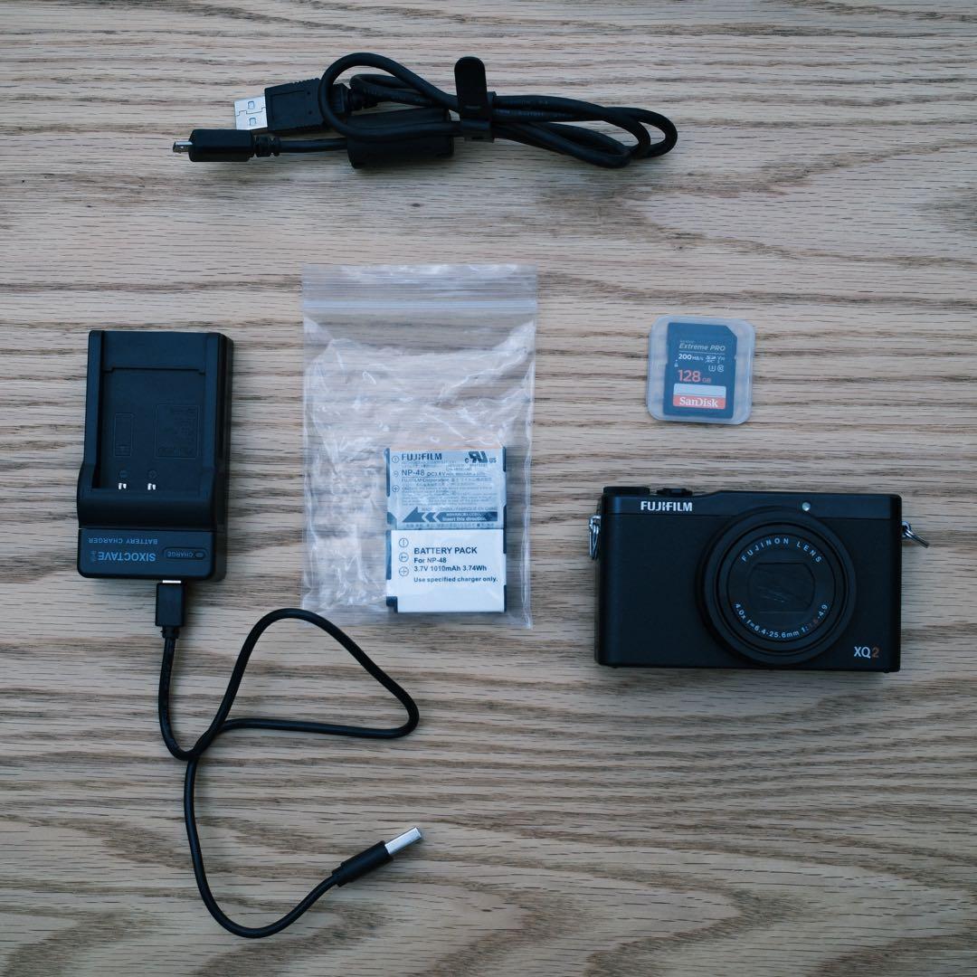 デジタルカメラ FUJIFILM XQ2