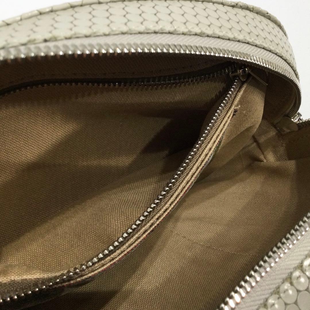 n*a様 未使用品 ヒロコハヤシ　クロワッサンバッグ　カルディナーレ　オフホワイ