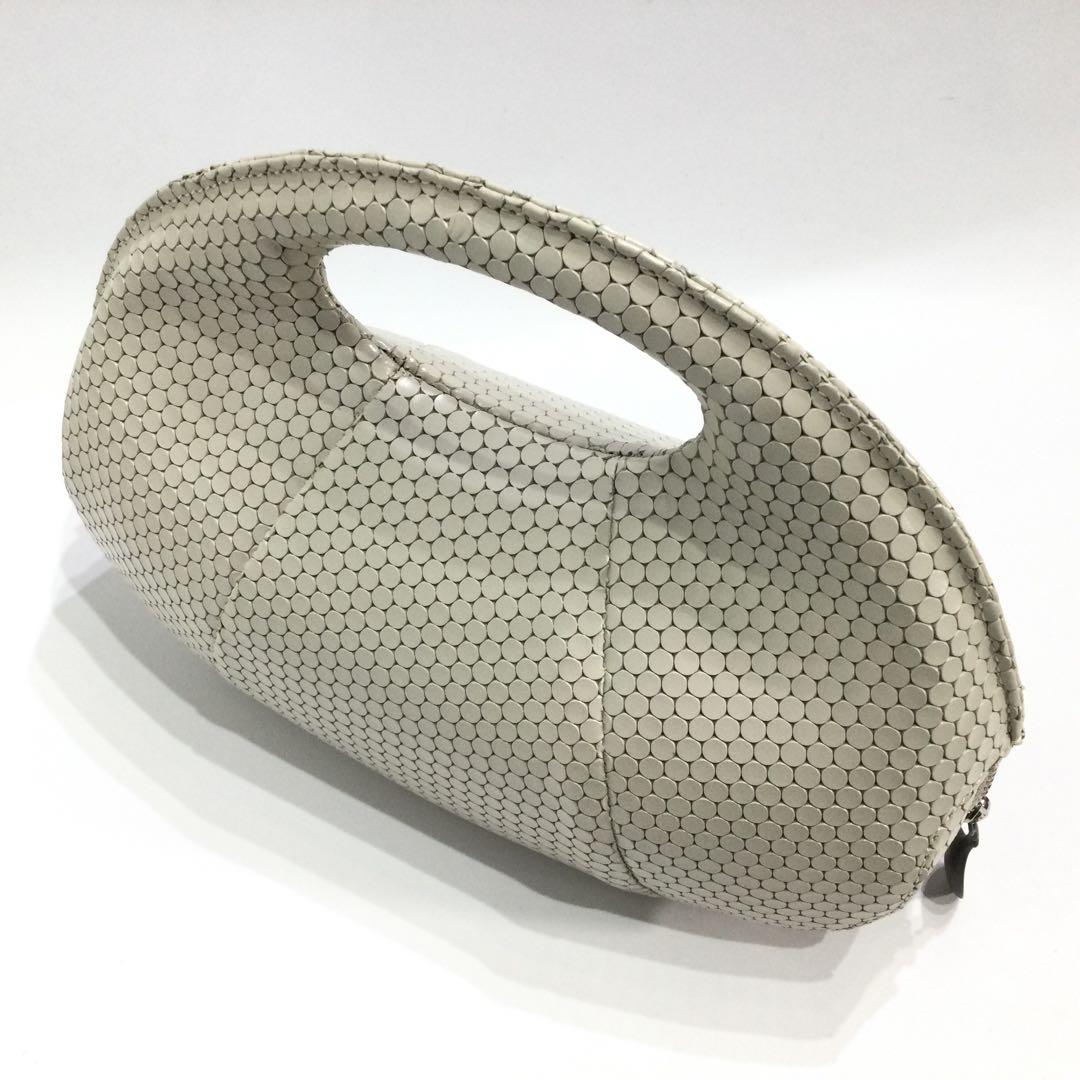 n*a様 未使用品 ヒロコハヤシ　クロワッサンバッグ　カルディナーレ　オフホワイ